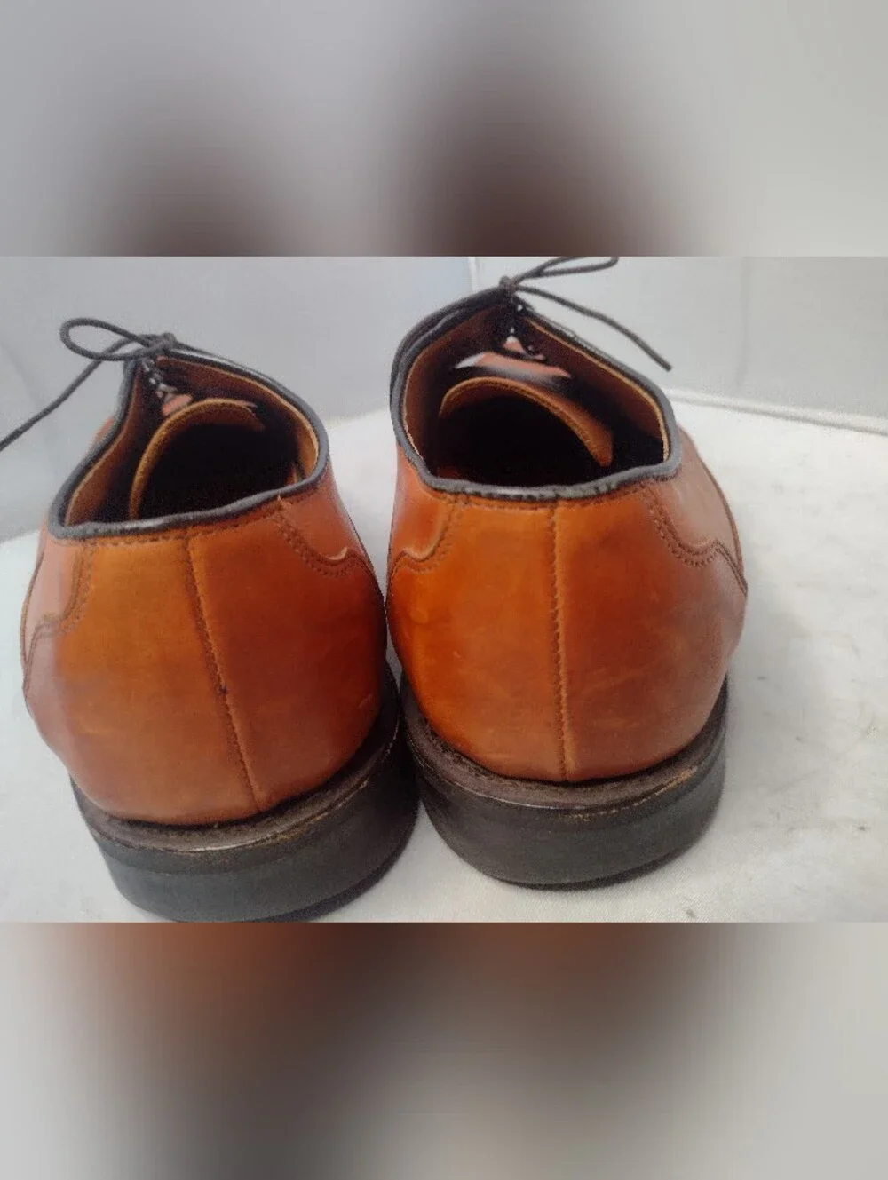 Allen Edmonds Tan Brown Leather Derby Oxfords